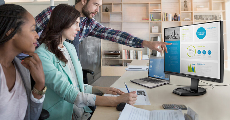 Philips 243B9H poslovni monitor s postajo USB-C